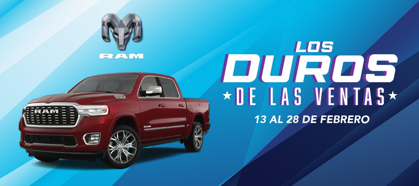 Background con tonos de color azul, logo de la campaña “Los Duros de las Ventas” 1 modelo Ram ( Ram 1500) con logo de MotorTrend acompañados por Jacky Fontanez